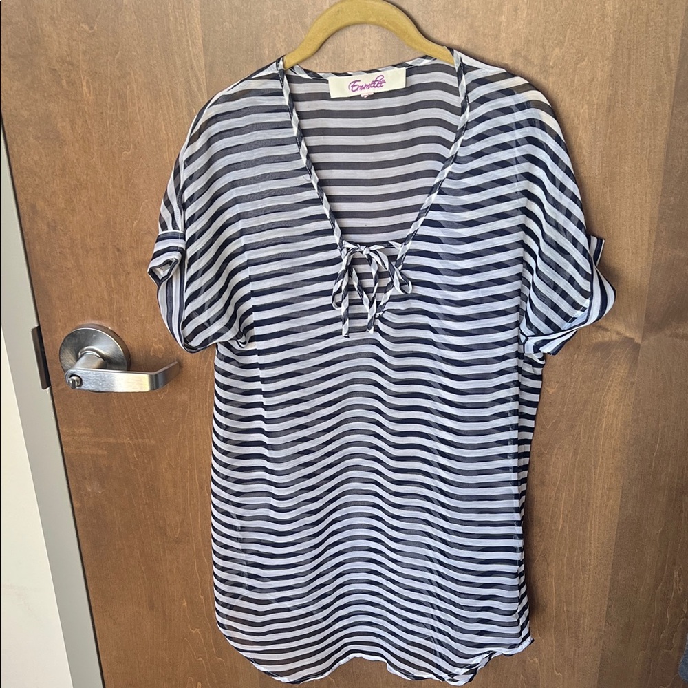 💙 Vintage Emmelee Sheer Striped Blouse – Size S/M 🤍